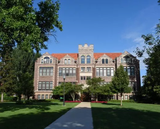 奥罗拉大学
