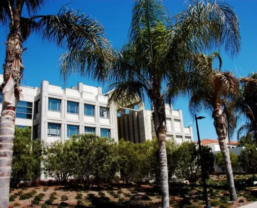 洛约拉马利蒙特大学