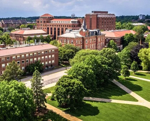普渡大学