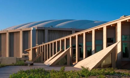 纽约州立大学环境与林业学院