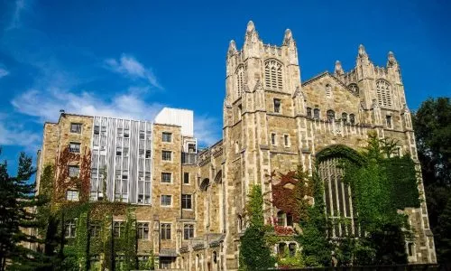 密歇根大学安娜堡分校